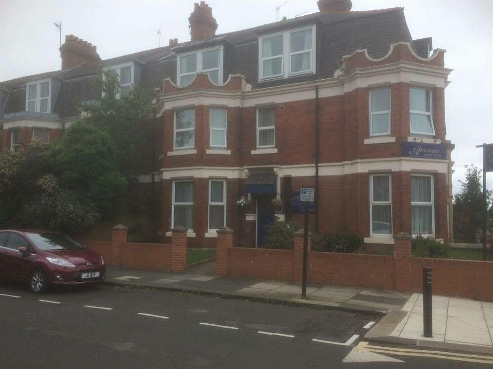 The Avenue Bed And Breakfast Newcastle upon Tyne Exterior photo